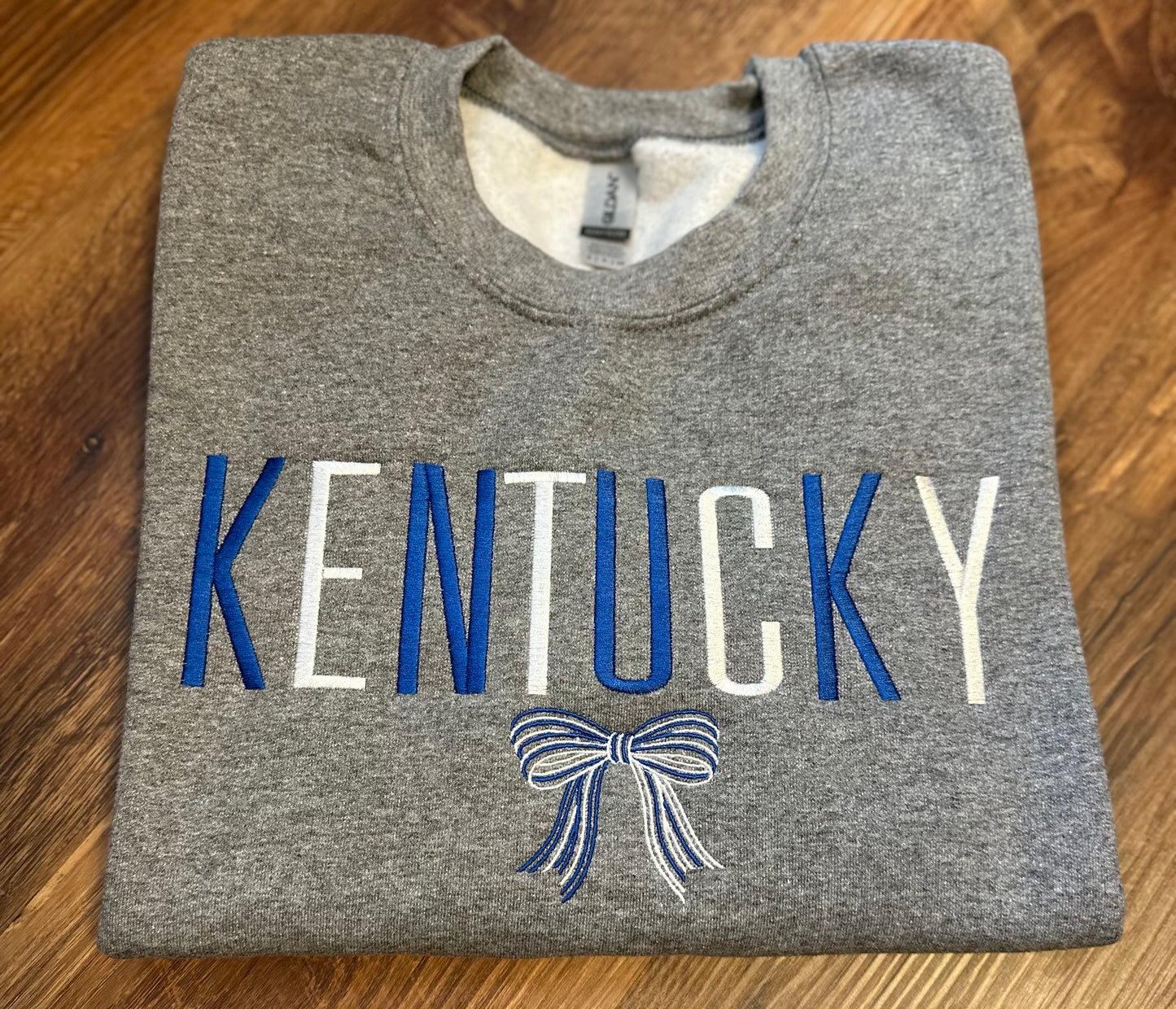 KENTUCKY BOW MULTICOLORED CREW