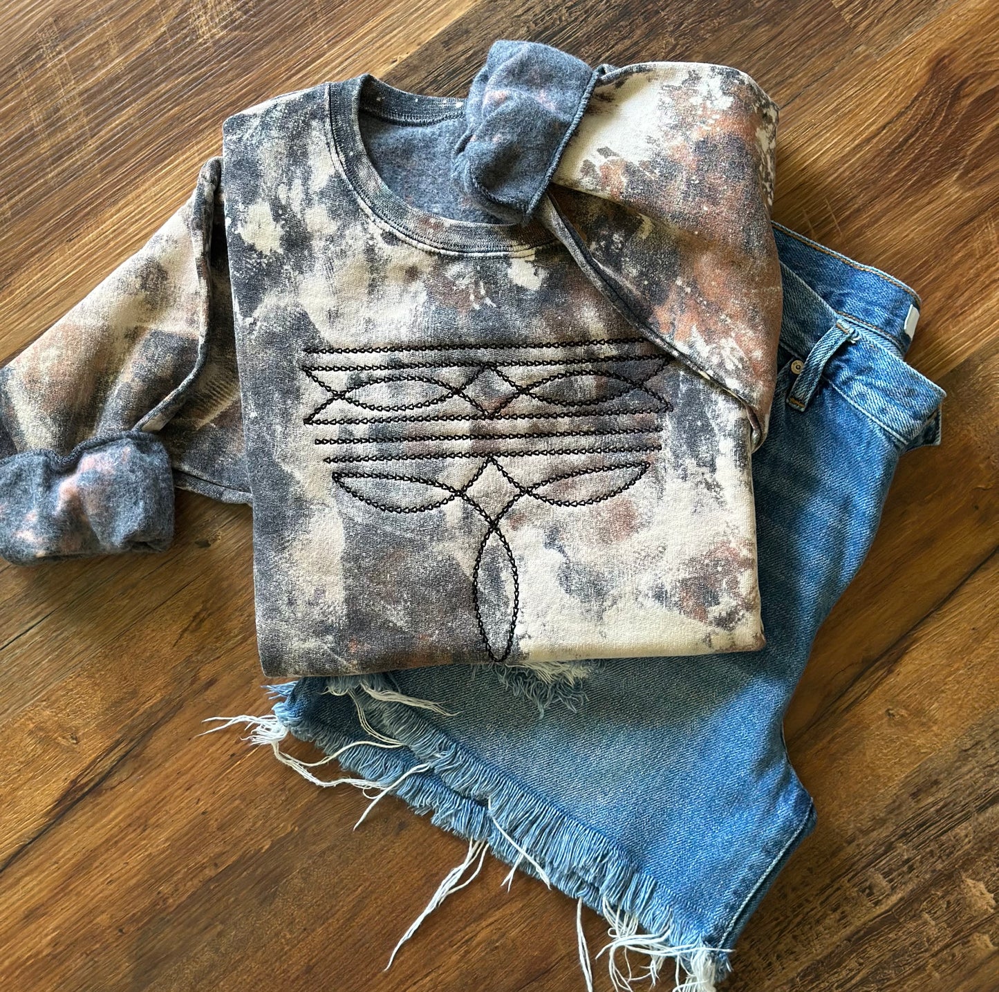 Bootstitch embroidered crew