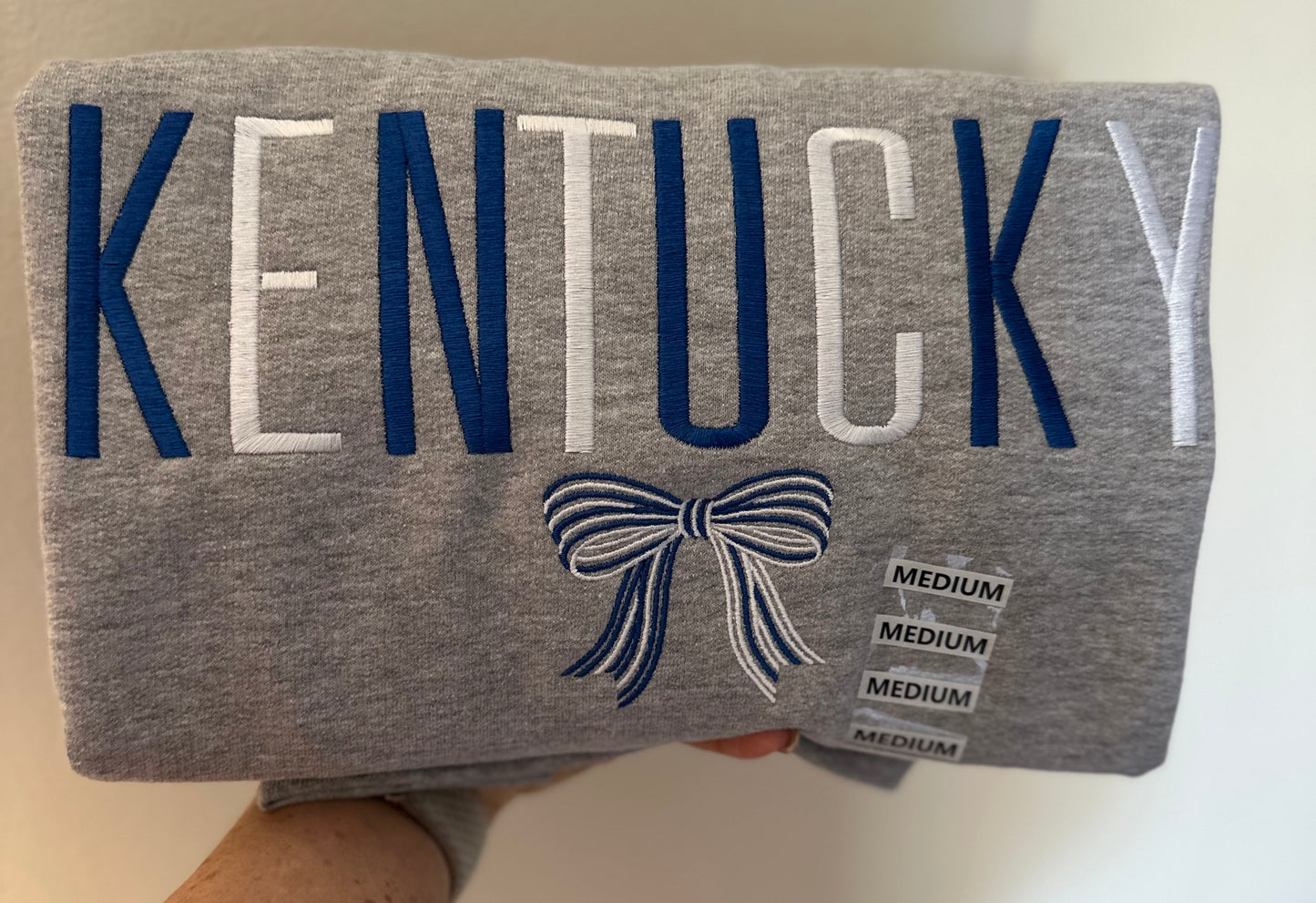 KENTUCKY BOW MULTICOLORED CREW