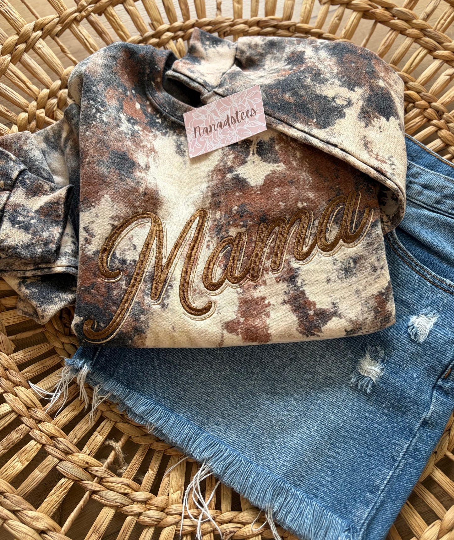 Mama Cowhide Bleached Crew