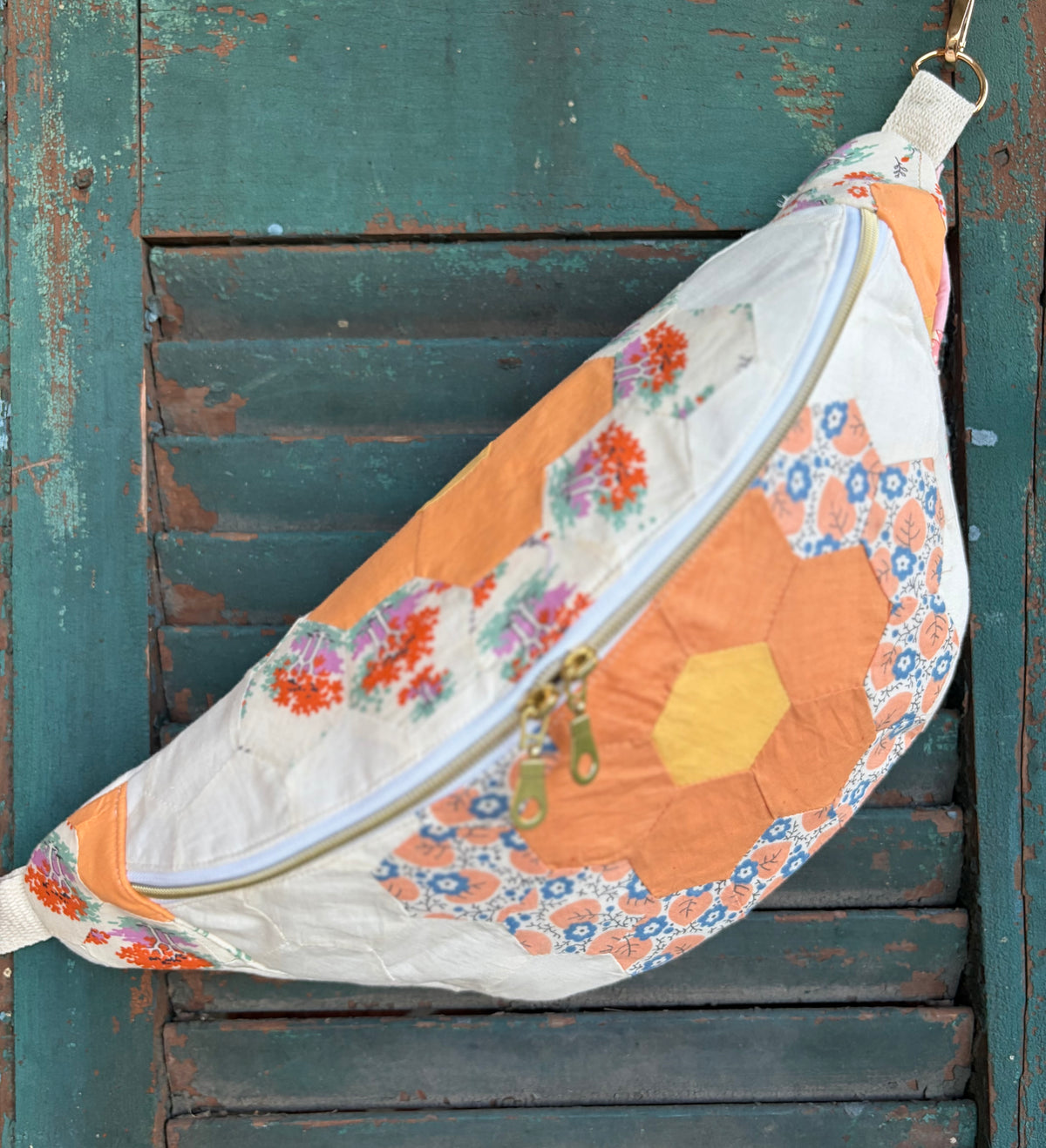 Flower Garden vintage sling body bag