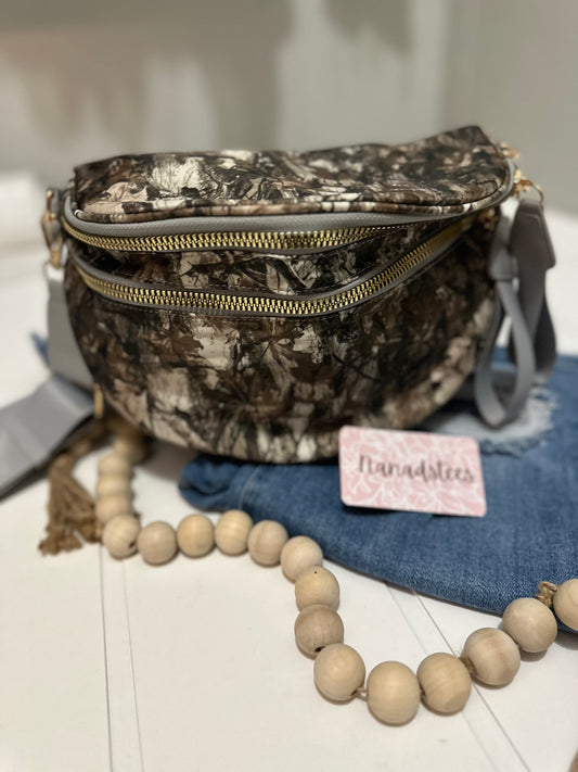 Camo crossbody bag