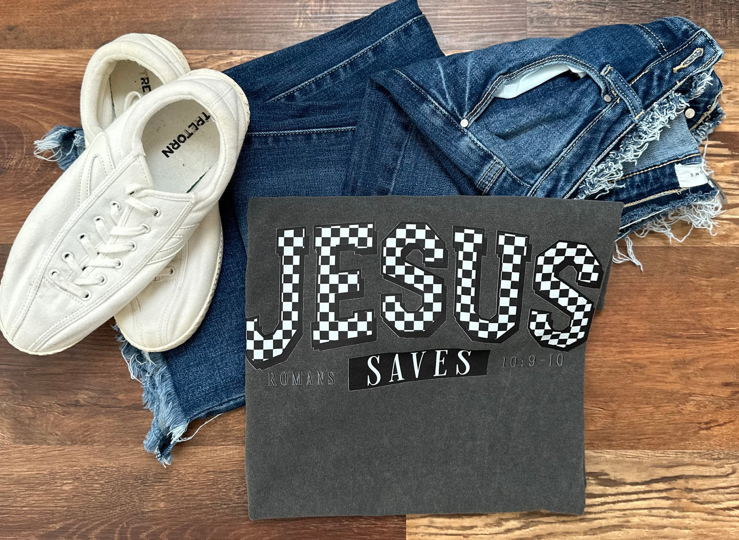 Jesus Saaves